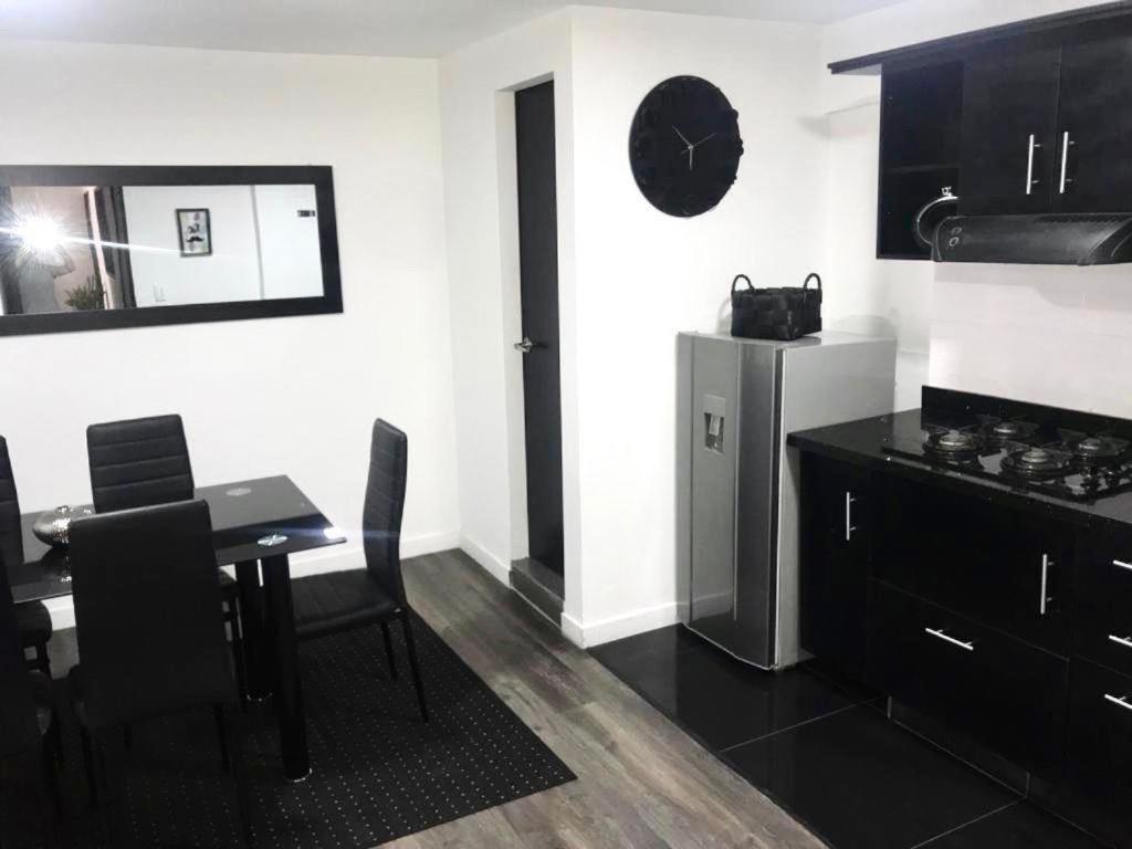 Estadio Apartamentos Μεντεγίν Εξωτερικό φωτογραφία